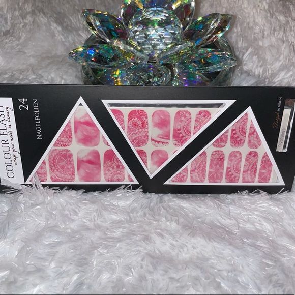 Colour Flash - Tribal Dreams, design on a lush tie dye base. Nail strips! - Picture 3 of 10